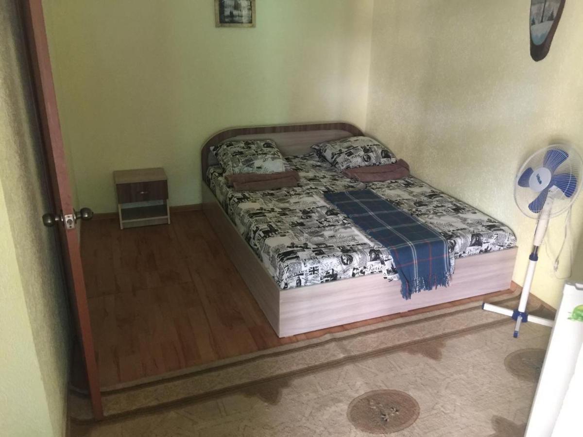 Malibu Guest House Kapchagay Ngoại thất bức ảnh