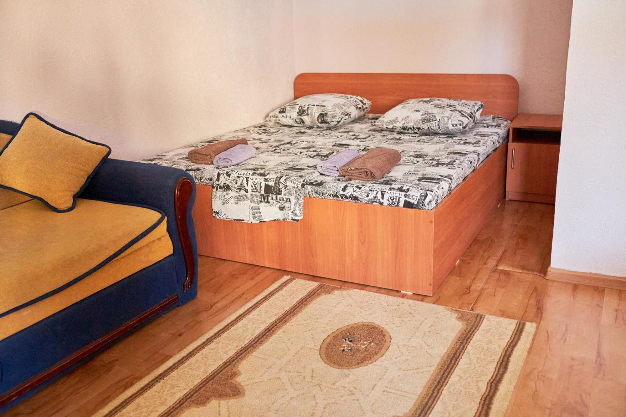 Malibu Guest House Kapchagay Ngoại thất bức ảnh