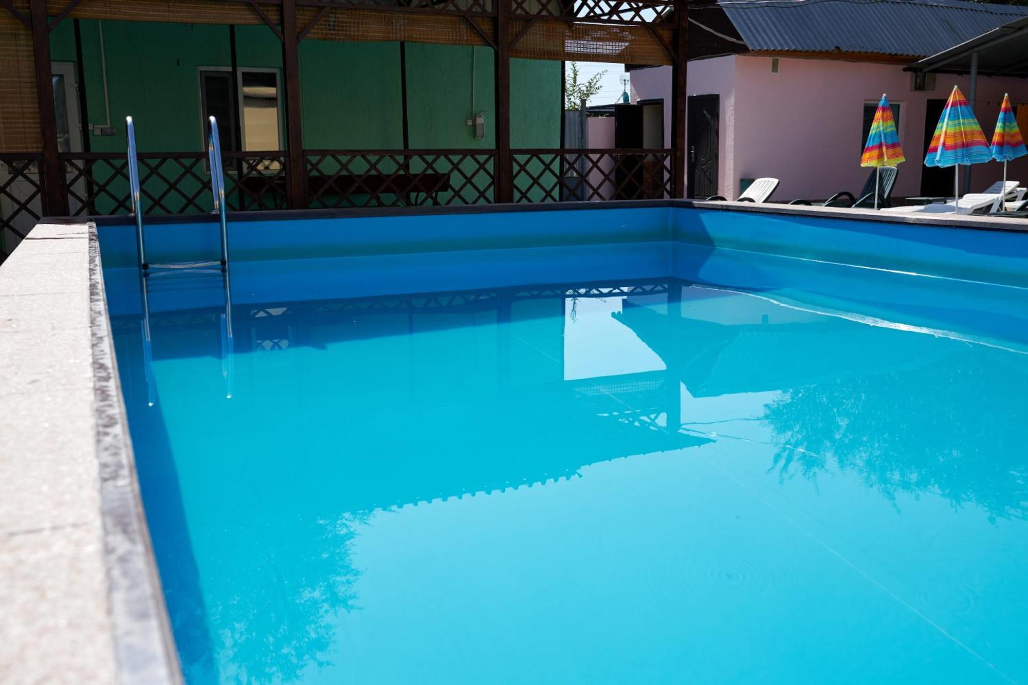 Malibu Guest House Kapchagay Ngoại thất bức ảnh
