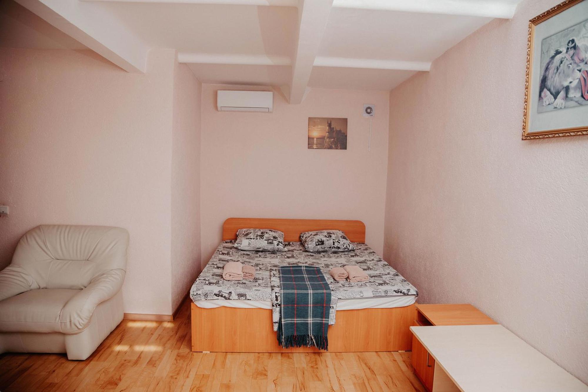Malibu Guest House Kapchagay Ngoại thất bức ảnh