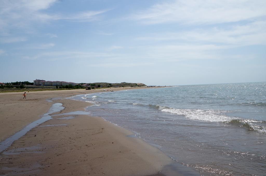 Malibu Guest House Kapchagay Ngoại thất bức ảnh